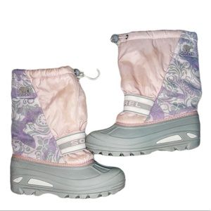 Kids Sorel Snow Boots. Size 5 Pink Floral Print